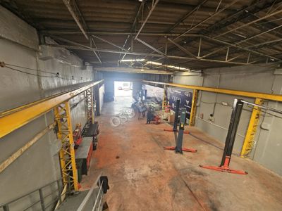 OSB I Ostim OSB de 100.Yıl Bulvari Yakını Kiracılı ve Vinçli Satılık Atölye